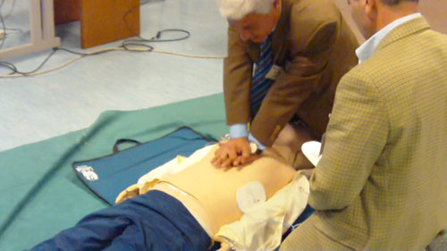 Gragnano - Defibrillatori sulle auto della Guardia di Finanza
