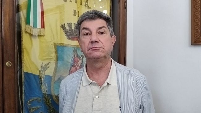 Castellammare - Vicinanza presenta la giunta. Giuseppe Di Capua vicesindaco  | StabiaChannel.it - Libera Informazione